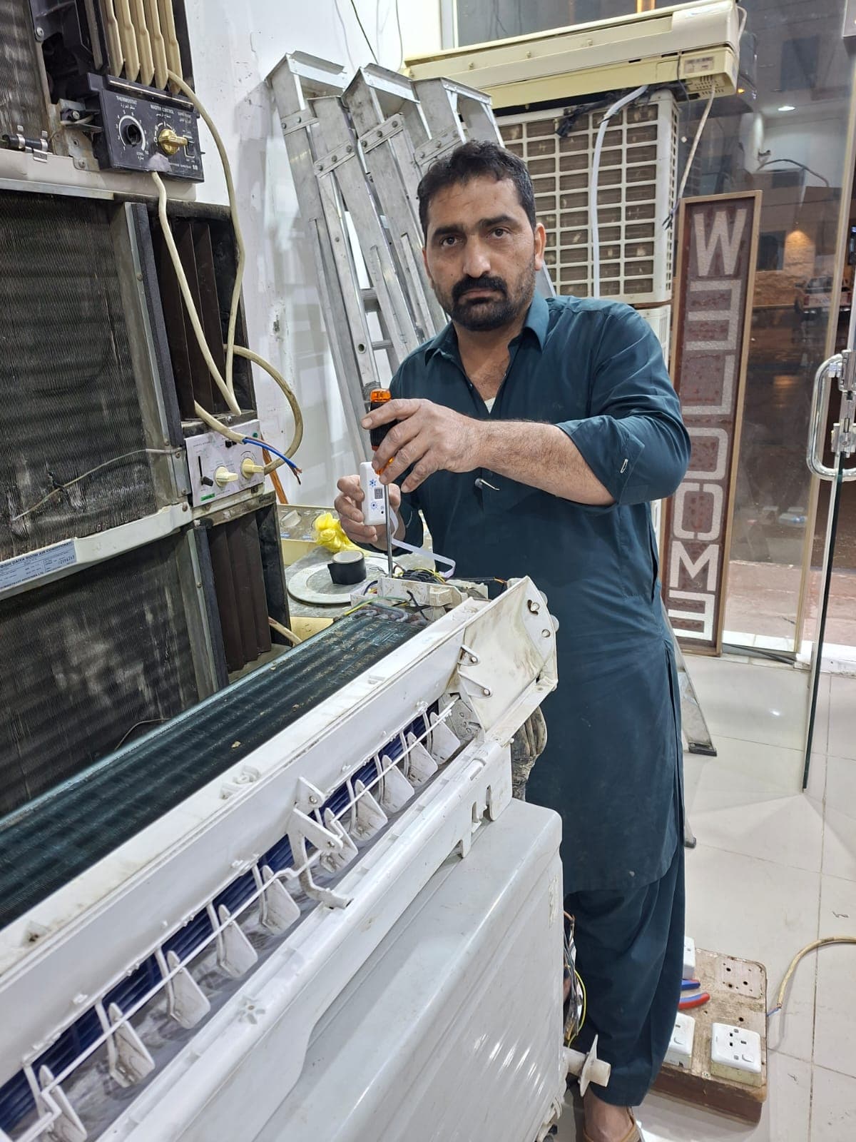 Air conditioner maintenance service Riyadh