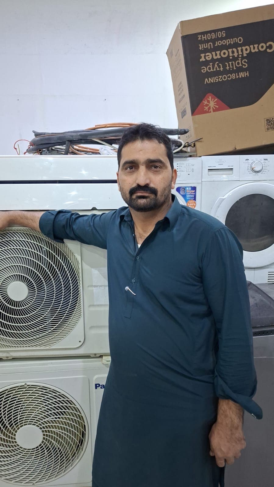 Ghulam Tabreed Takeef AC technician